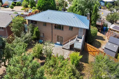 10412 61st Avenue S, Seattle, WA 98178 - Photo 23