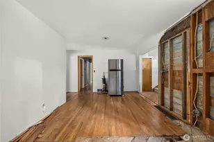 16030 33rd Ave NE, Lake Forest Park, WA 98155 - Photo 9