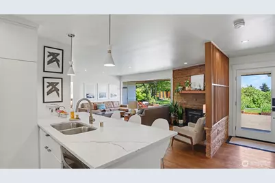22010 34th Avenue S, SeaTac, WA 98198 - Photo 13