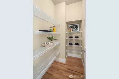 16517 SE 66th Street, Bellevue, WA 98006 - Photo 17
