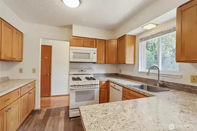 194 May Street W, Port Orchard, WA 98366 - Photo 5