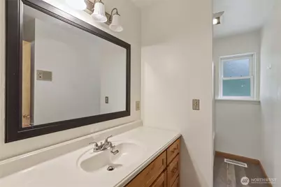194 May Street W, Port Orchard, WA 98366 - Photo 17