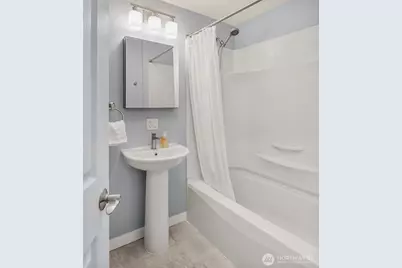 28407 22nd Avenue S, Federal Way, WA 98003 - Photo 17