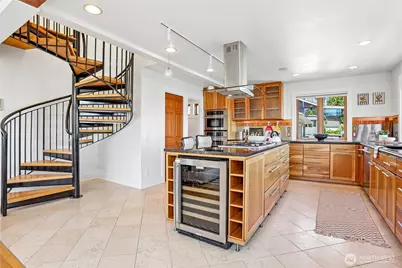 424 35th Avenue S, Seattle, WA 98144 - Photo 17