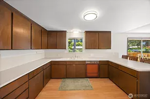 41 NW Doncee Dr, Bremerton, WA 98311 - Photo 13