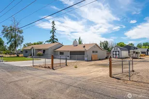 2096 Hamilton Rd NE, Moses Lake, WA 98837 - Photo 3