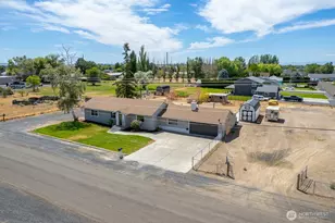 2096 Hamilton Rd NE, Moses Lake, WA 98837 - Photo 9