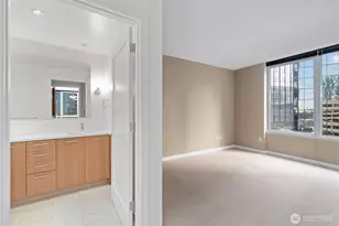 10700 NE 4th St, Bellevue, WA 98004 - Photo 11
