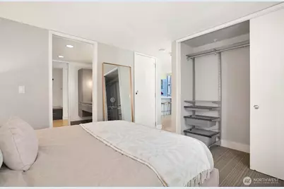 820 Blanchard Street #910, Seattle, WA 98121 - Photo 15