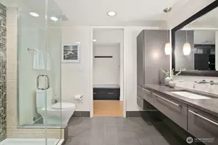 820 Blanchard St, Seattle, WA 98121 - Photo 17
