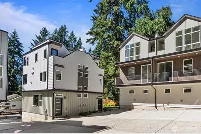 10750 Interlake Avenue N, Seattle, WA 98133 - Photo 15