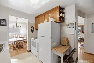 3947 SW Portland St, Seattle, WA 98136 - Photo 9