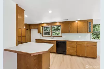 7629 236th Street SW, Edmonds, WA 98026 - Photo 11