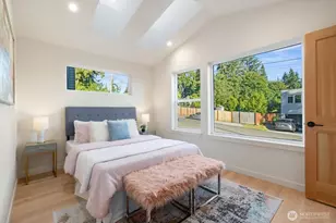 3704 NE 137th St, Seattle, WA 98125 - Photo 7