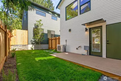 3704 NE 137th Street, Seattle, WA 98125 - Photo 15