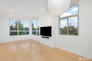 206 22nd Ave, Seattle, WA 98122 - Photo 5
