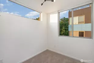 206 22nd Ave, Seattle, WA 98122 - Photo 11