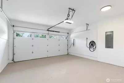 9001 28th Avenue NW, Seattle, WA 98117 - Photo 27
