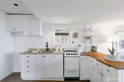 9001 28th Avenue NW, Seattle, WA 98117 - Photo 35