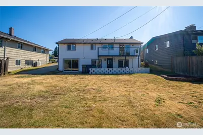 7716 S Mission Drive, Seattle, WA 98178 - Photo 35
