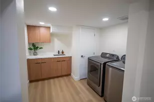 7716 S Mission Dr, Seattle, WA 98178 - Photo 29