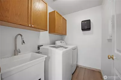 829 191st Street SW, Lynnwood, WA 98036 - Photo 13
