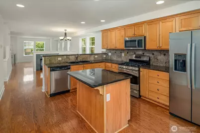 2755 SW Sylvan Heights Drive, Seattle, WA 98106 - Photo 9