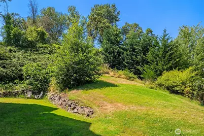 2755 SW Sylvan Heights Drive, Seattle, WA 98106 - Photo 25
