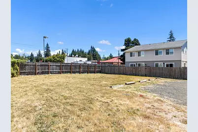 1042 Hanford Avenue, Bremerton, WA 98310 - Photo 3