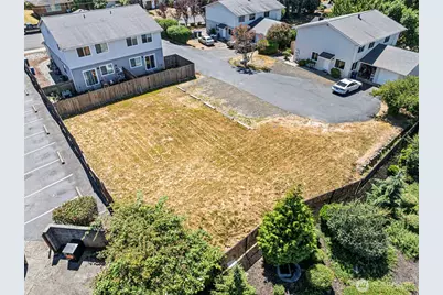 1042 Hanford Avenue, Bremerton, WA 98310 - Photo 1