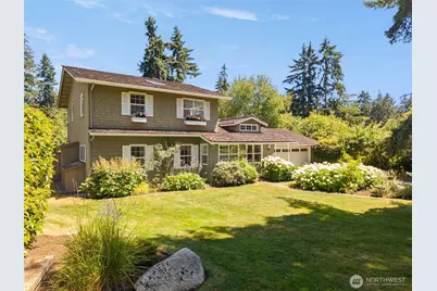 5356 Ruby Place NE, Bainbridge Island, WA 98110 - Photo 1