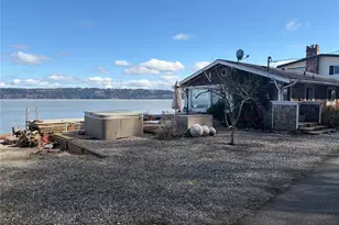 3151 Shoreline Dr, Camano Island, WA 98282 - Photo 3