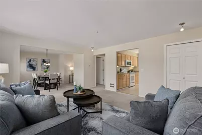 4437 Providence Point Place SE #2631, Issaquah, WA 98029 - Photo 5