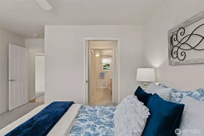 4437 Providence Point Place SE #2631, Issaquah, WA 98029 - Photo 25
