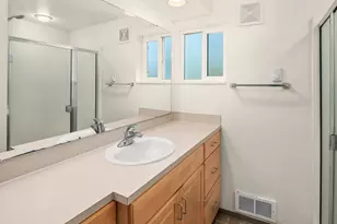 12018 Gibson Rd, Everett, WA 98204 - Photo 17
