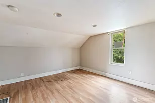 2371 S Yakima Ave, Tacoma, WA 98405 - Photo 9