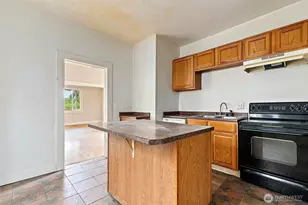 2371 S Yakima Ave, Tacoma, WA 98405 - Photo 7
