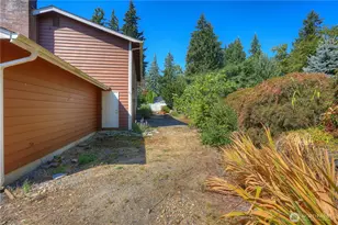 10907 E 151st St, Puyallup, WA 98374 - Photo 29