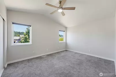 402 Orting Avenue NW, Orting, WA 98360 - Photo 23