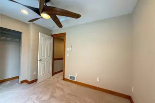 2325 Franklin Ave E, Seattle, WA 98102 - Photo 15