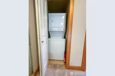 2325 Franklin Avenue E #A, Seattle, WA 98102 - Photo 9