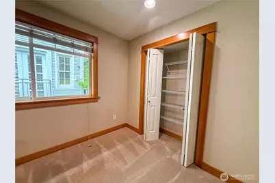 2325 Franklin Avenue E #A, Seattle, WA 98102 - Photo 11
