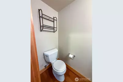 2325 Franklin Avenue E #A, Seattle, WA 98102 - Photo 7