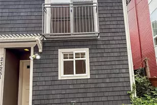 2325 Franklin Ave E, Seattle, WA 98102 - Photo 1