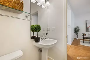 12140 NE 24th St, Bellevue, WA 98005 - Photo 11