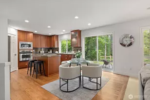 1021 271st Ave SE, Sammamish, WA 98075 - Photo 9