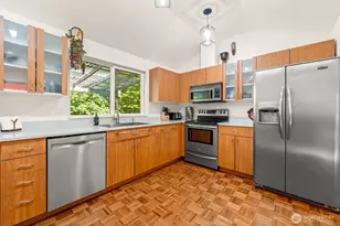 14616 106th Ave NE, Bothell, WA 98011 - Photo 13
