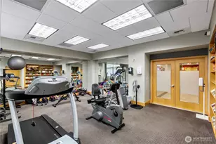 1100 106th Ave NE, Bellevue, WA 98004 - Photo 21