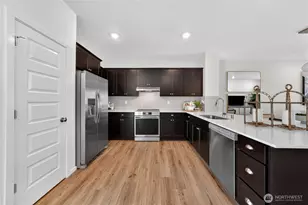 9811 31st Ave SE, Everett, WA 98208 - Photo 7