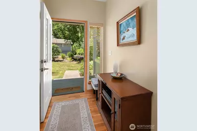 940 E Lakeshore Drive, Allyn, WA 98524 - Photo 15